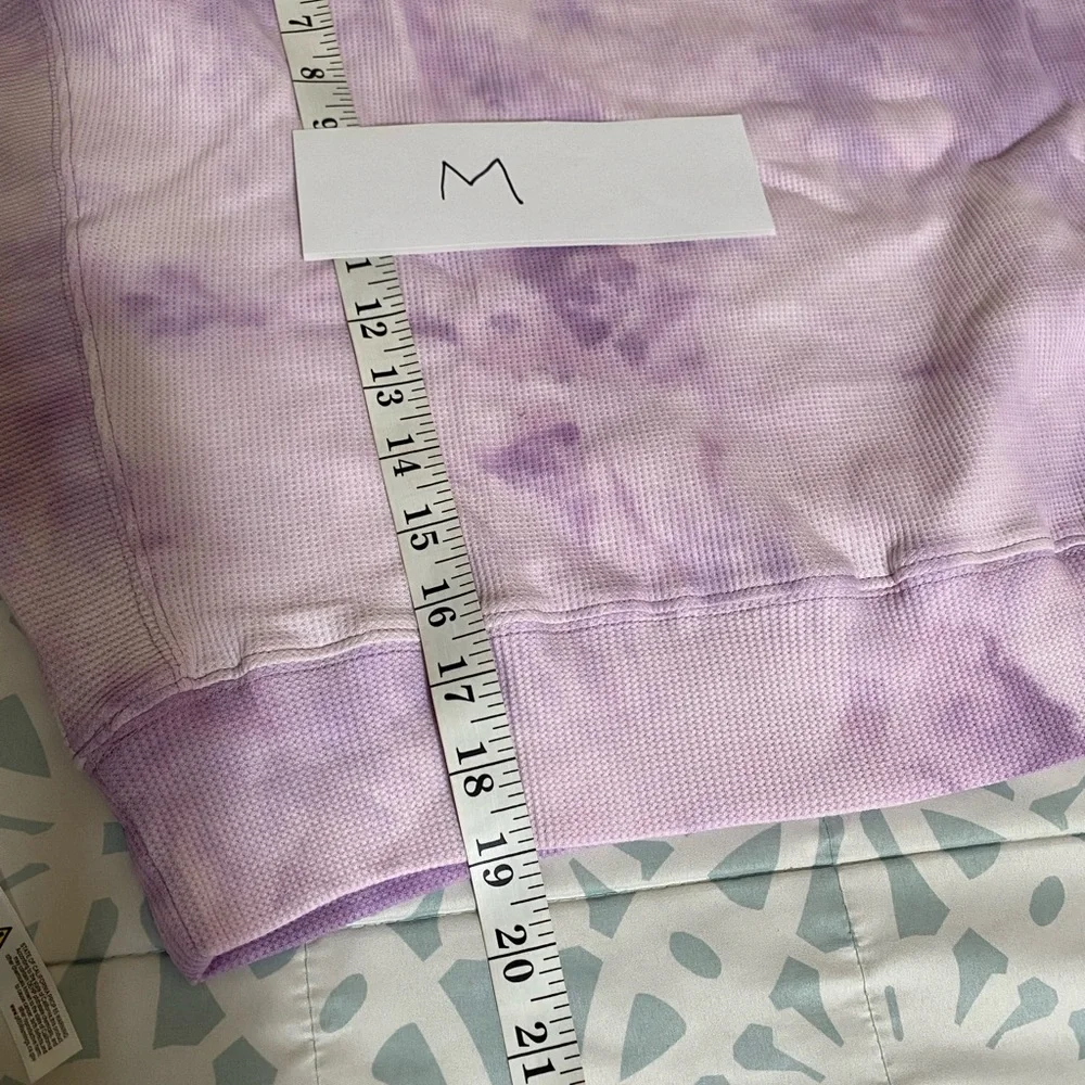 NWOT- WOMEN'S LONG SLEEVE TIE DYE LOOSE FIT TOP LAVENDER COLOR - Picture 5 of 8